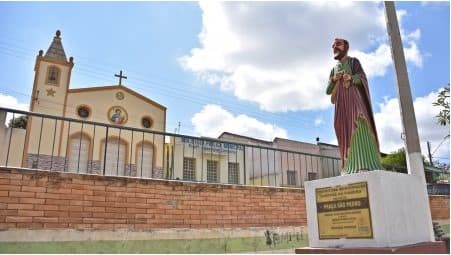 Capela e praça São Pedro