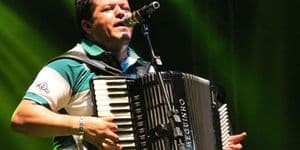 Morre Xameguinho, ícone do forró alagoano, aos 62 anos